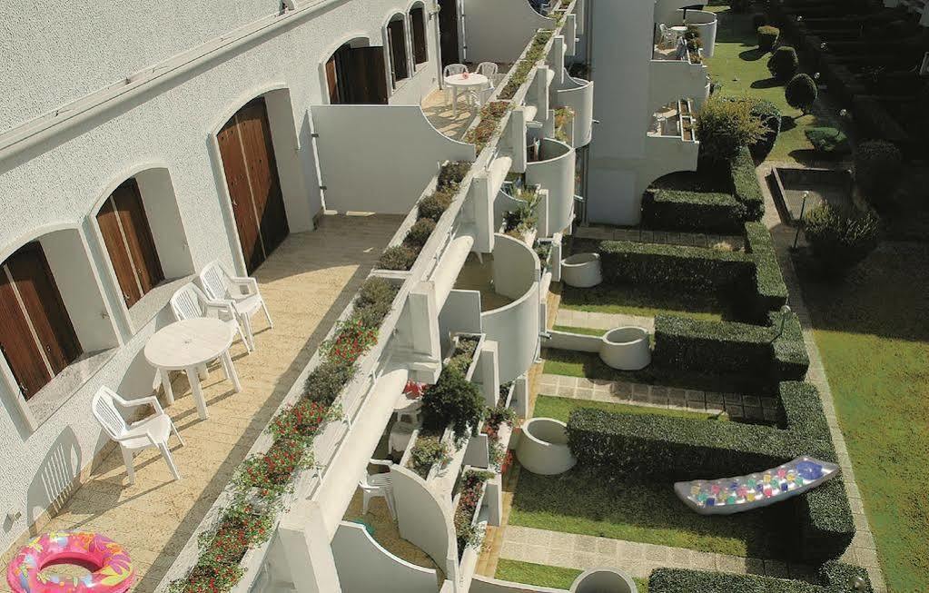 Aparthotel Ponza Линьяно-Саббьядоро Экстерьер фото